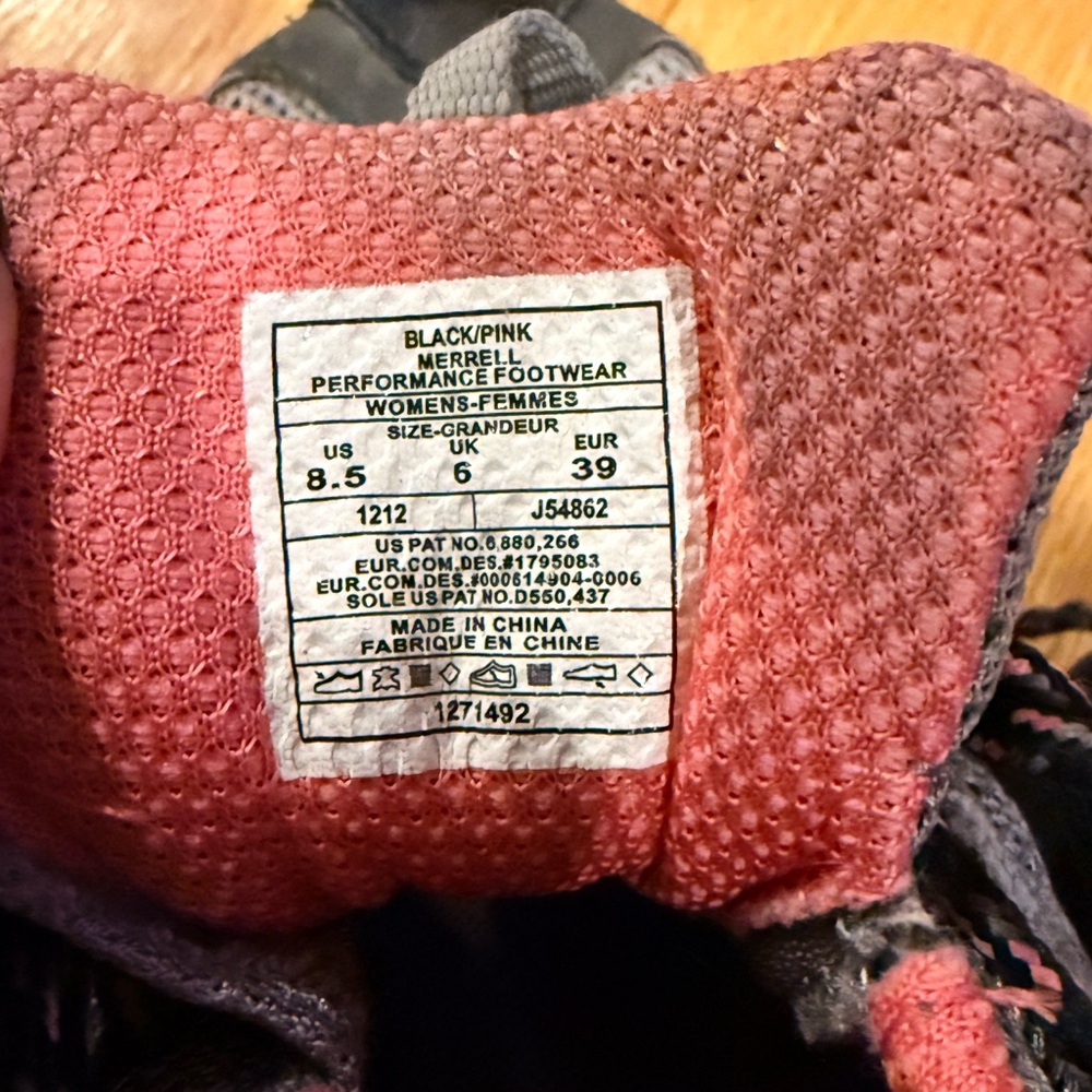 Merrell Gray and Pink Women's Hiking Sneakers - Picture 7 of 7